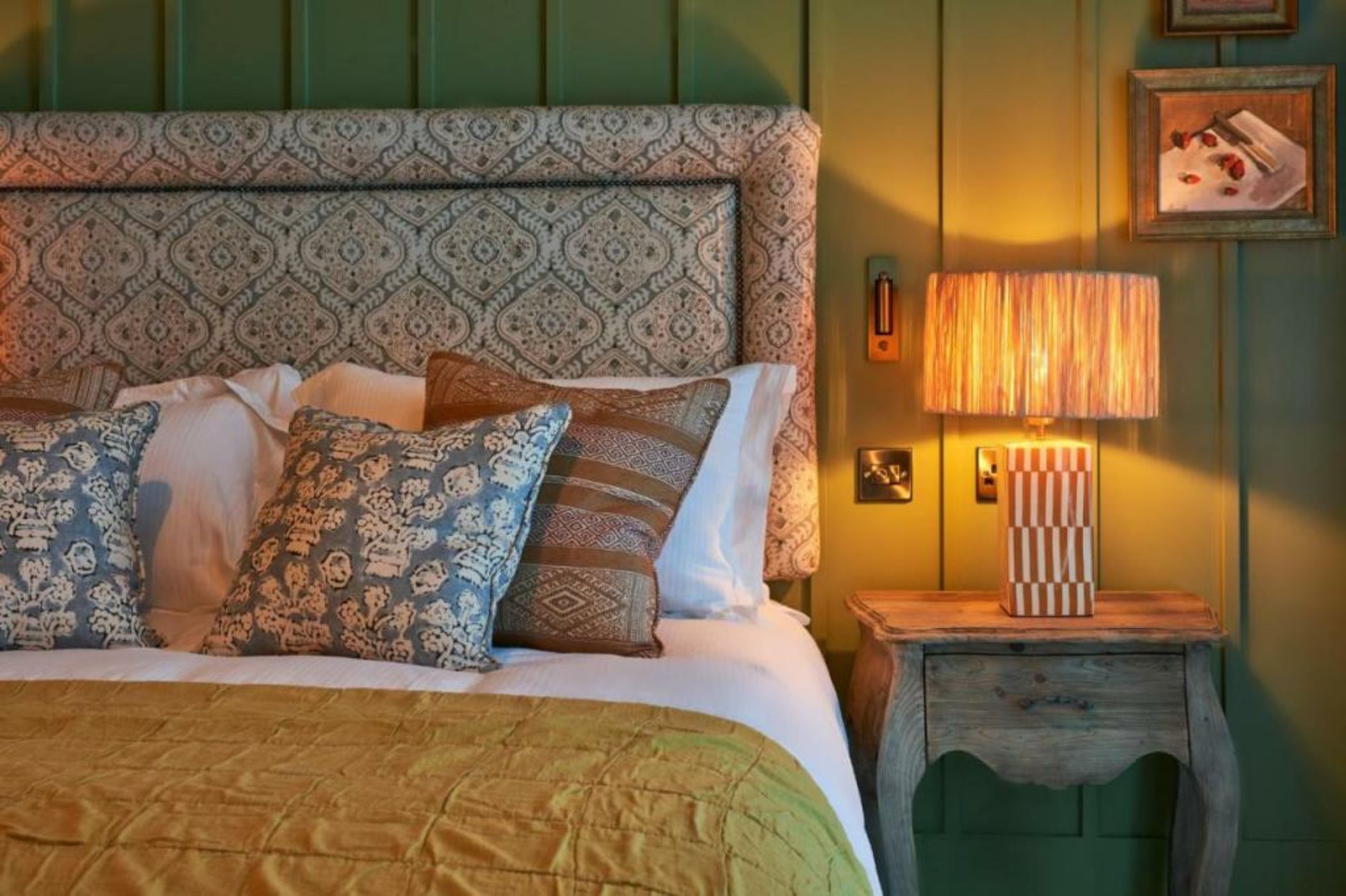 The White Horse - A Heartwood Inn