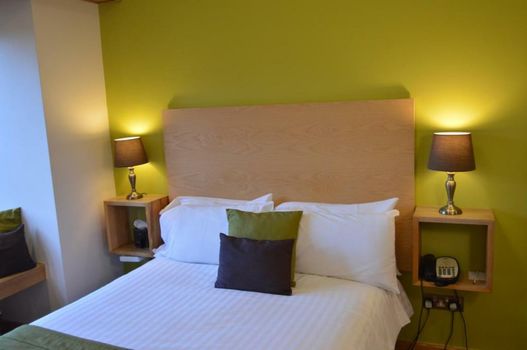 Canterbury Cathedral Lodge