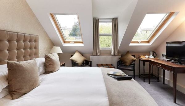 Dorian House Boutique B&B - Free Parking!