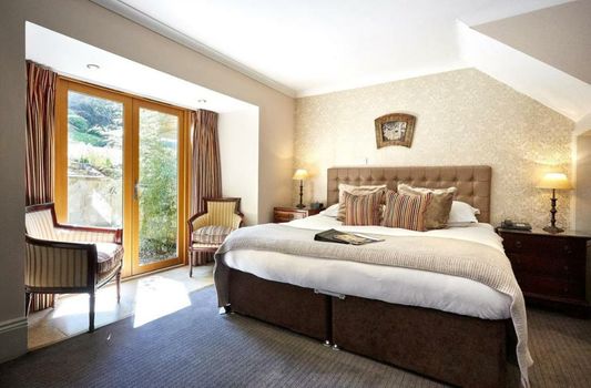 Dorian House Boutique B&B - Free Parking!