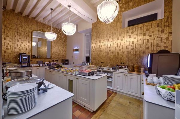 Maison Philippe Le Bon Hôtel, Restaurant & Bar le 19