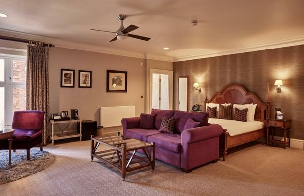 Wivenhoe House Hotel