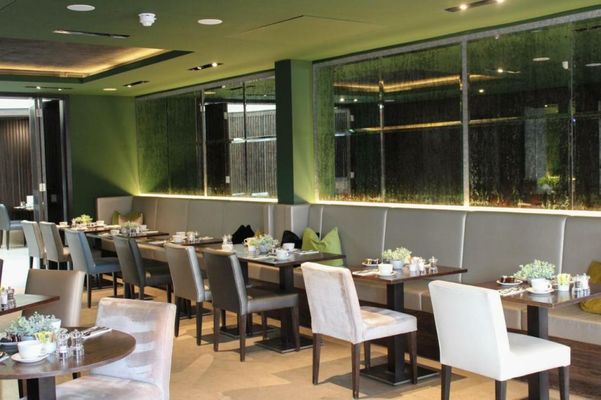 One Warwick Park Hotel