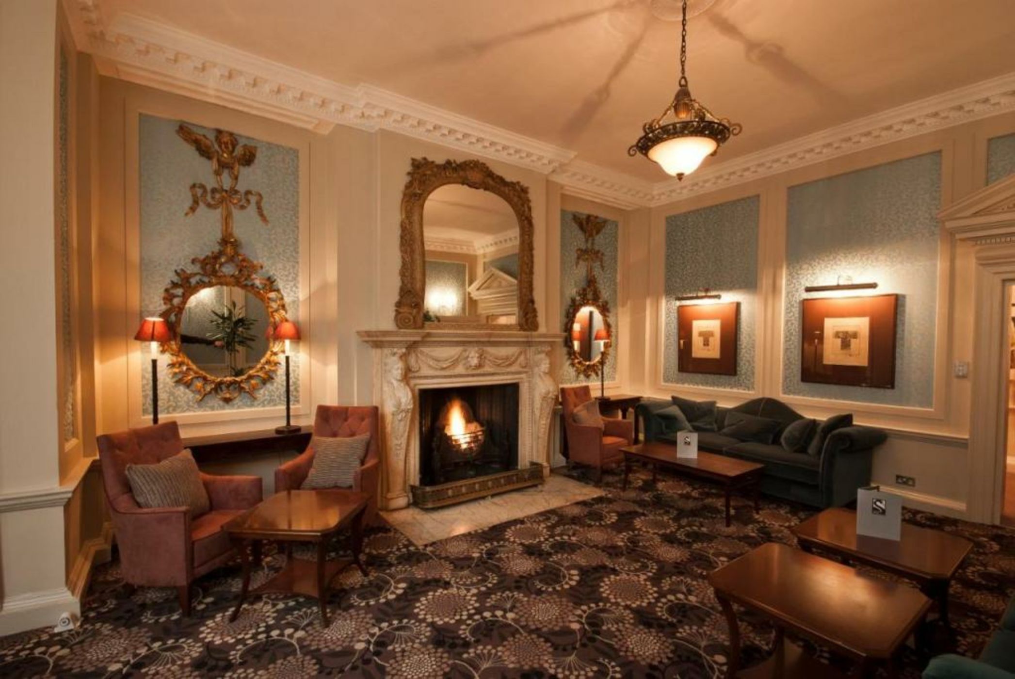 Sir Christopher Wren Hotel