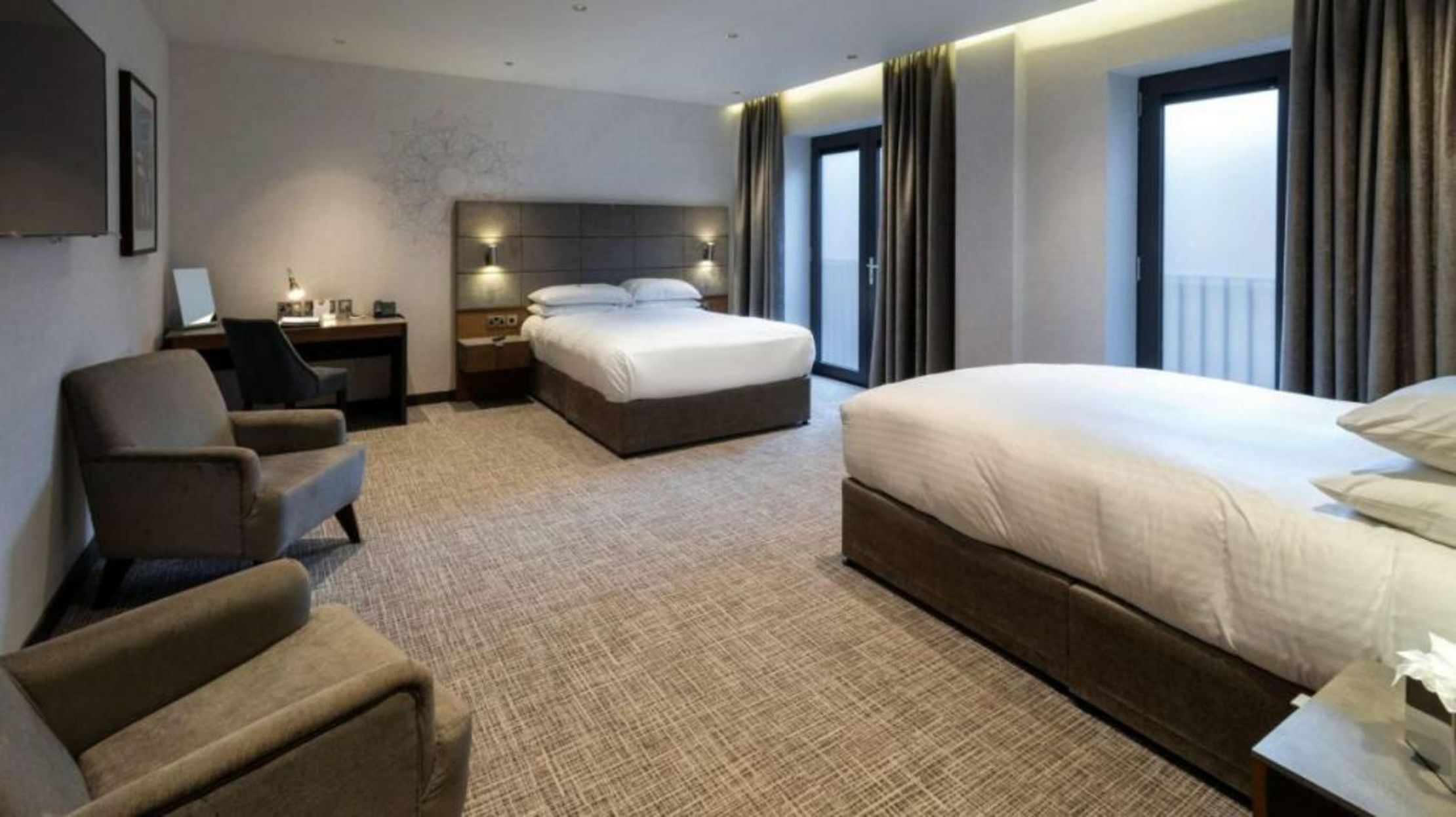 DoubleTree by Hilton Belfast City Ten Square