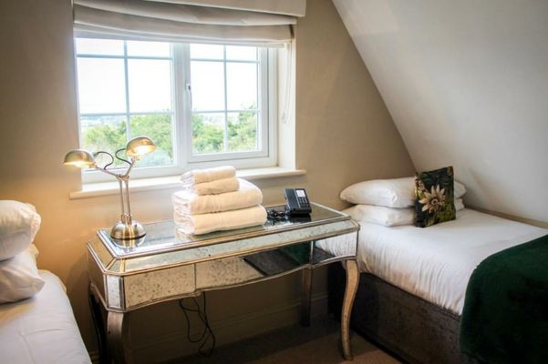 The Crescent Turner Hotel