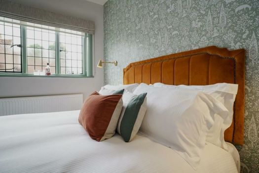 Bel And The Dragon-Churt