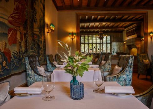 Great Fosters - Near Windsor