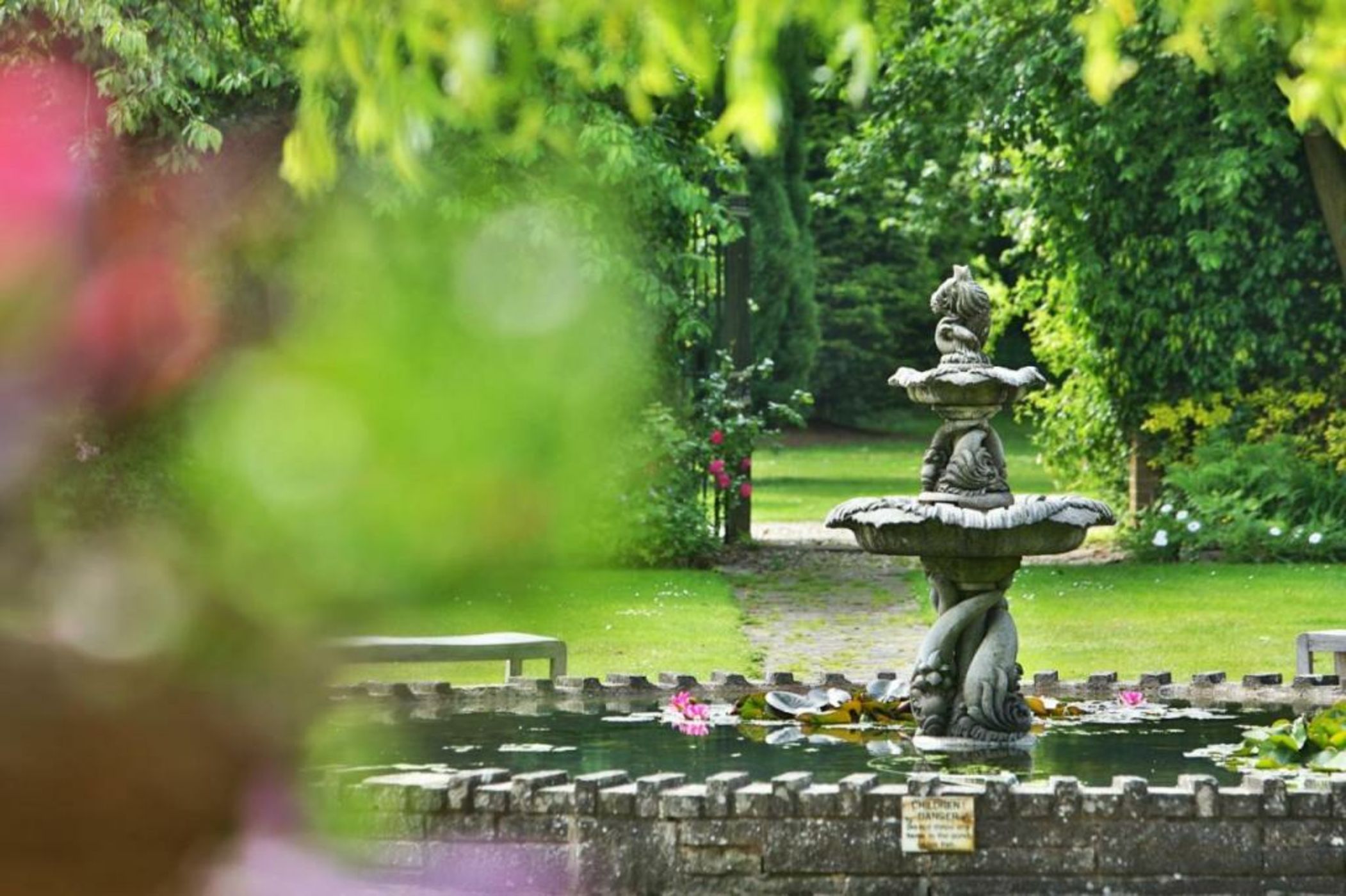 Hogarths Stone Manor