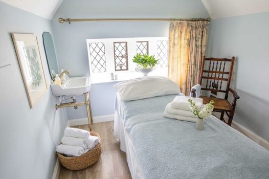 Hogarths Stone Manor