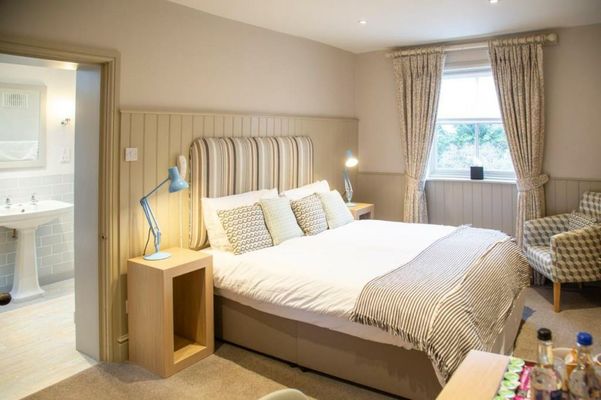 The White Horse Blakeney