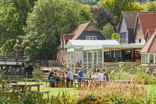 The Swan, Streatley, Berkshire