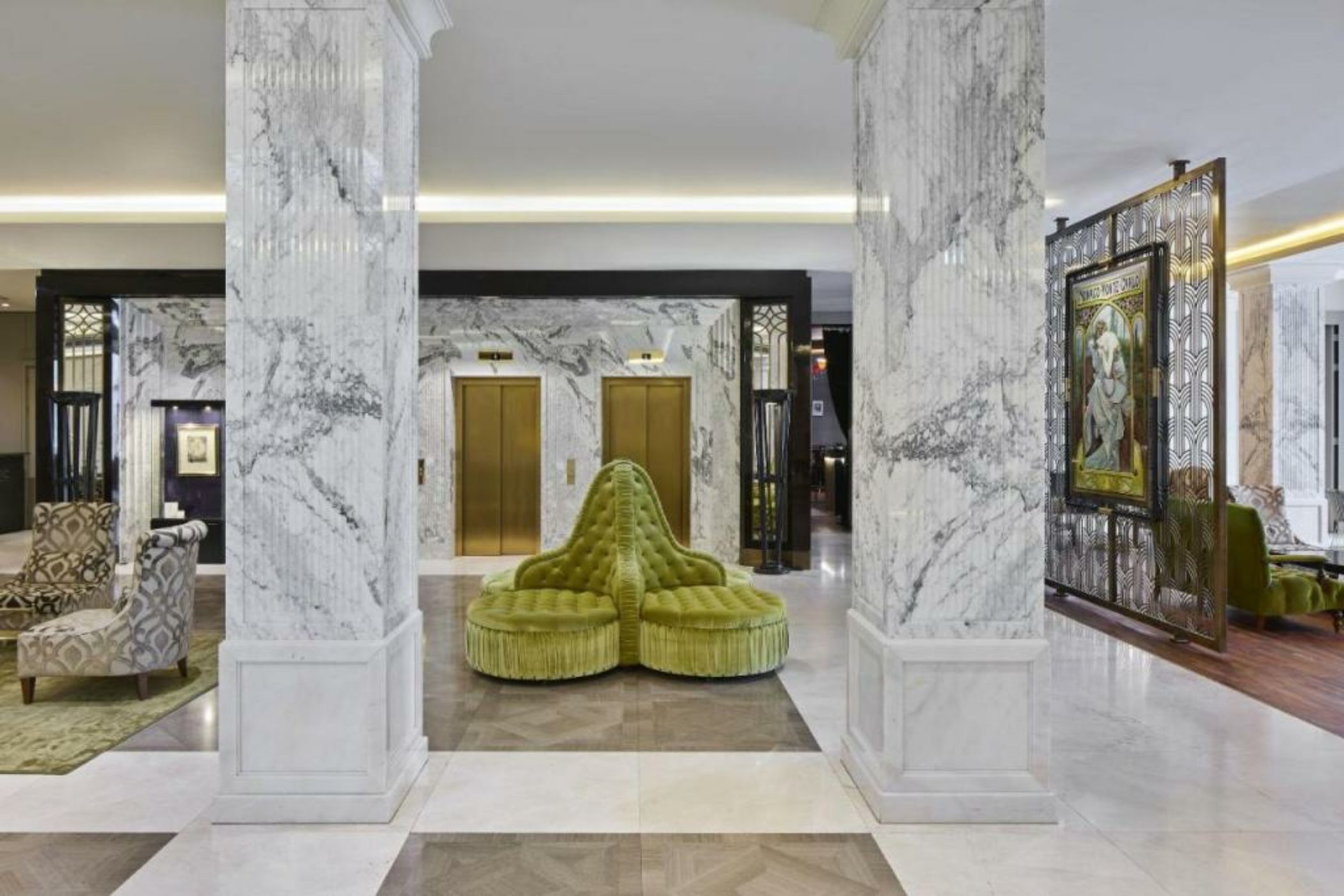 TITANIC Gendarmenmarkt Berlin