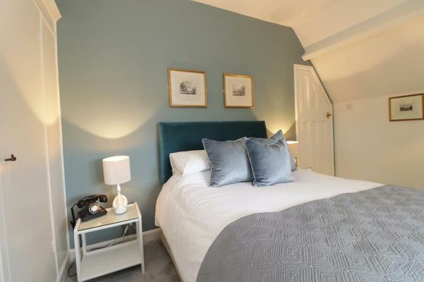 Leeds Castle Stable Courtyard Bed and Breakfast