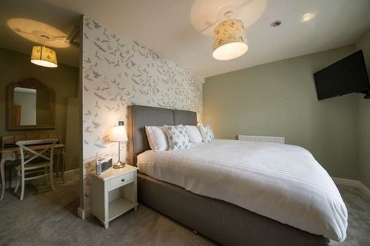 The Hare and Hounds, Levens