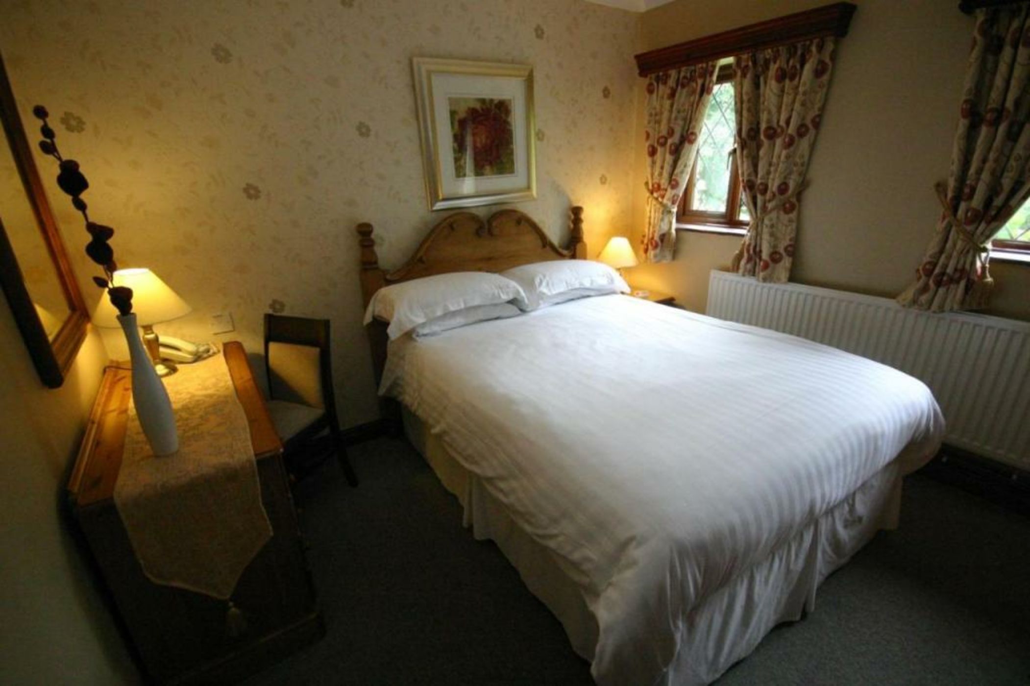 Three Horseshoes Country Inn