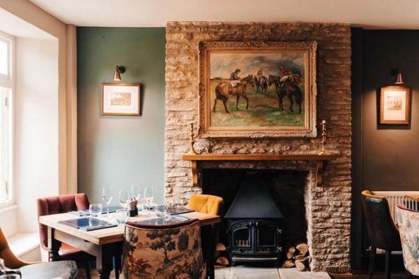 Cat and Custard Pot Inn