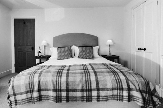 Cat and Custard Pot Inn