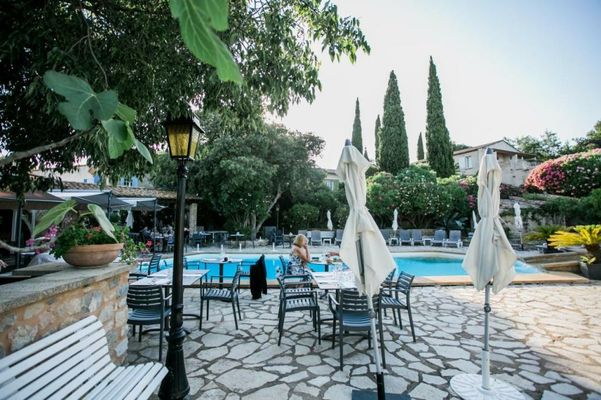 L'Enclos des Lauriers Roses