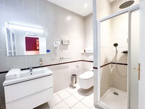 Hôtel d'Aragon - Centre Comédie -