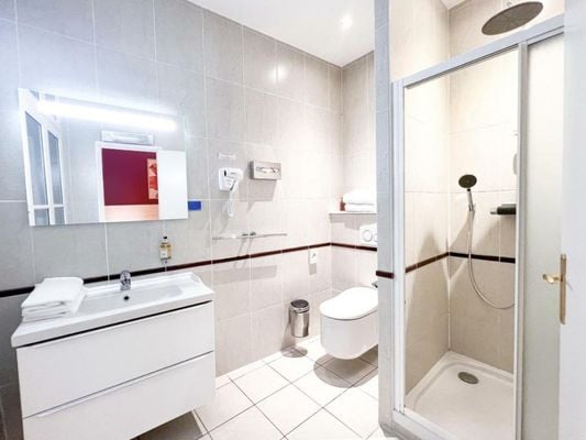 Hôtel d'Aragon - Centre Comédie -