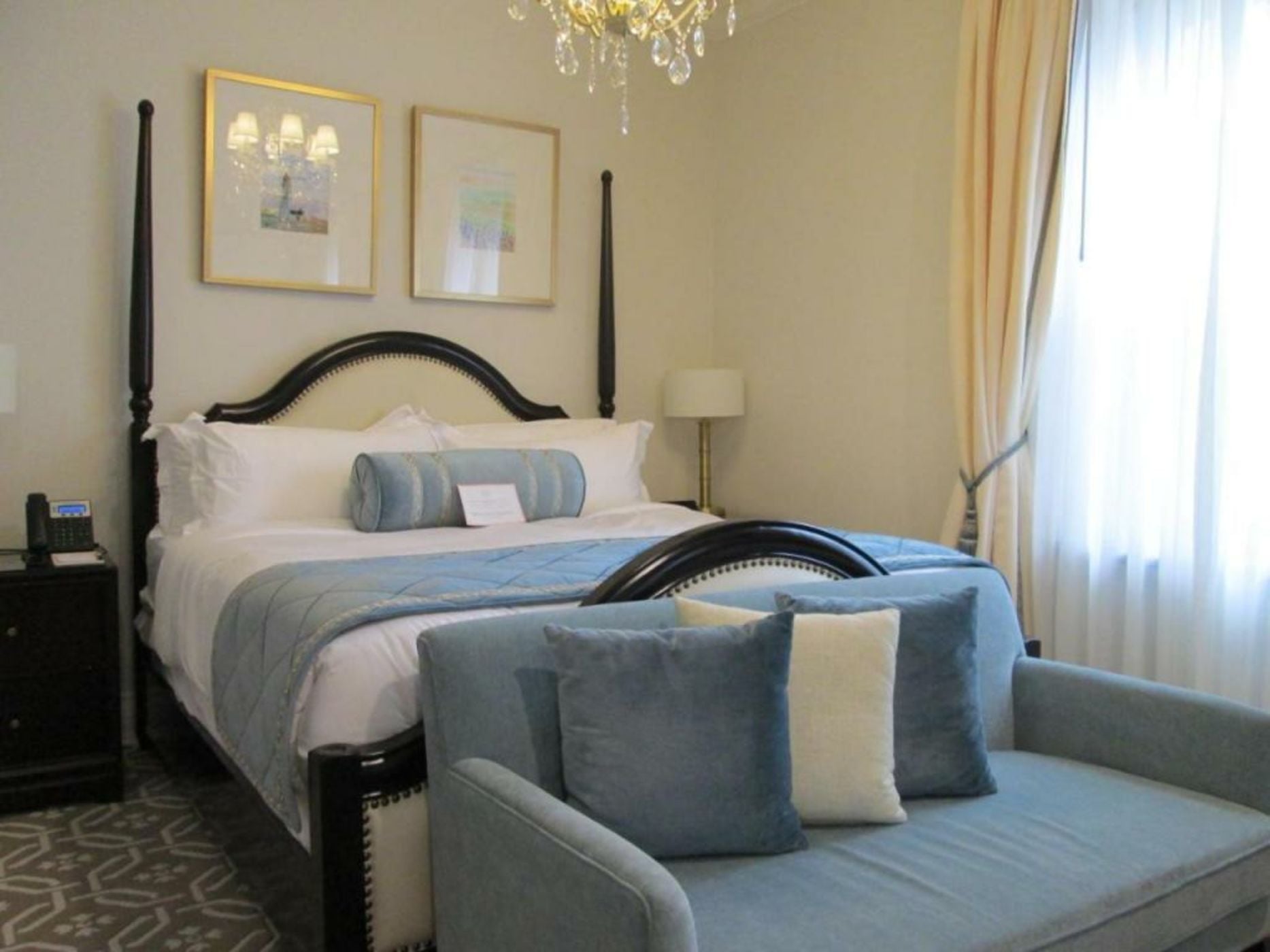 Sydney Boutique Inn & Suites