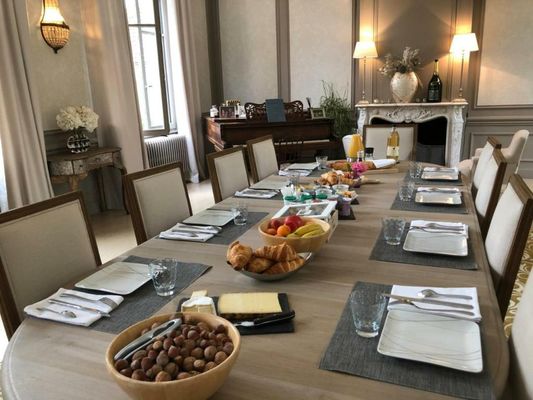 Le Château d'Hermonville B&B / Chambres d'hôtes