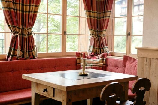 Hotel Alpenrose Wengen - a family affair since 1881