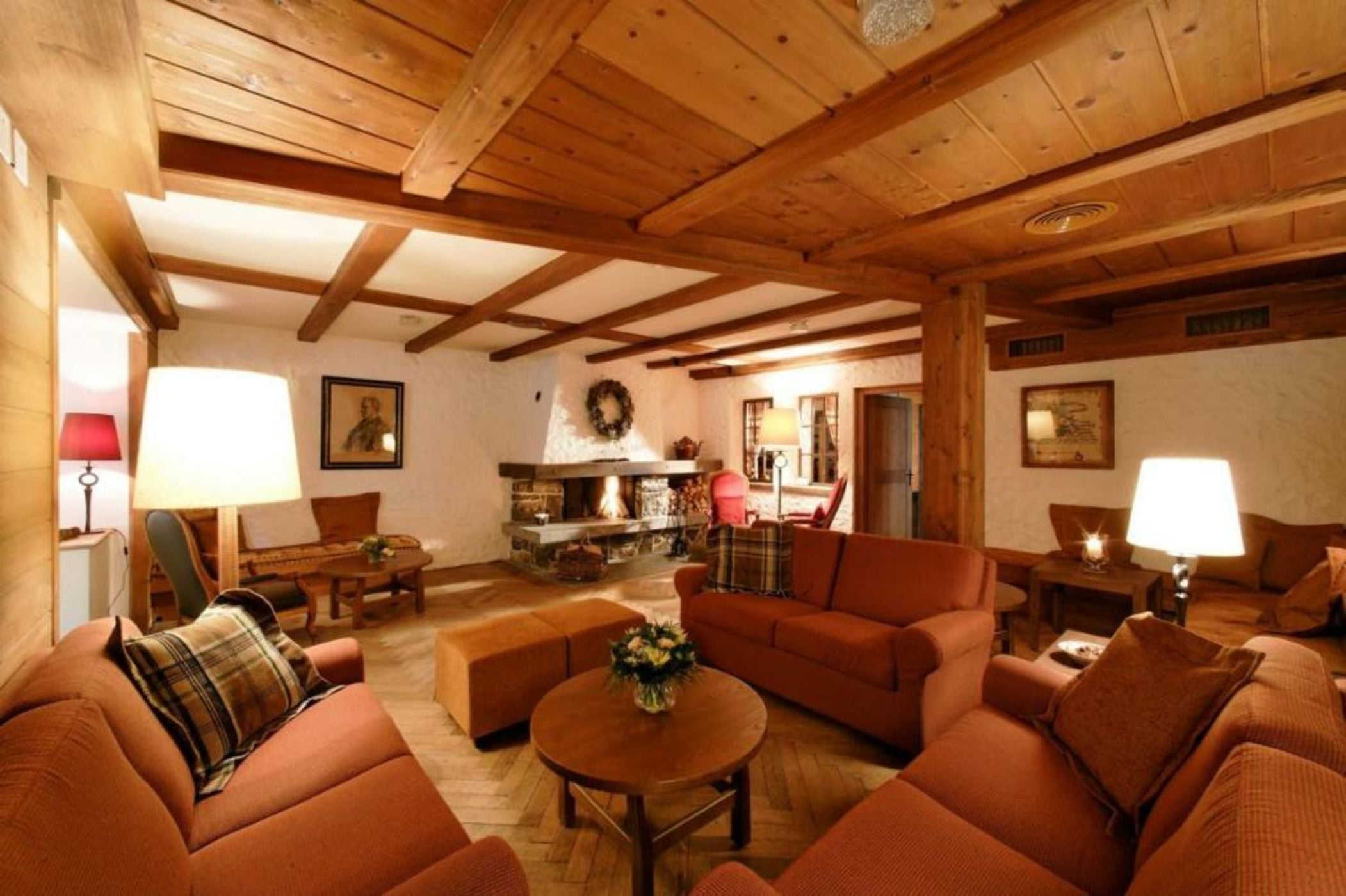 Hotel Alpenrose Wengen - a family affair since 1881