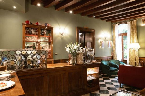 Pensione Accademia - Villa Maravege