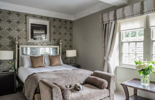 Wood Hall Hotel & Spa