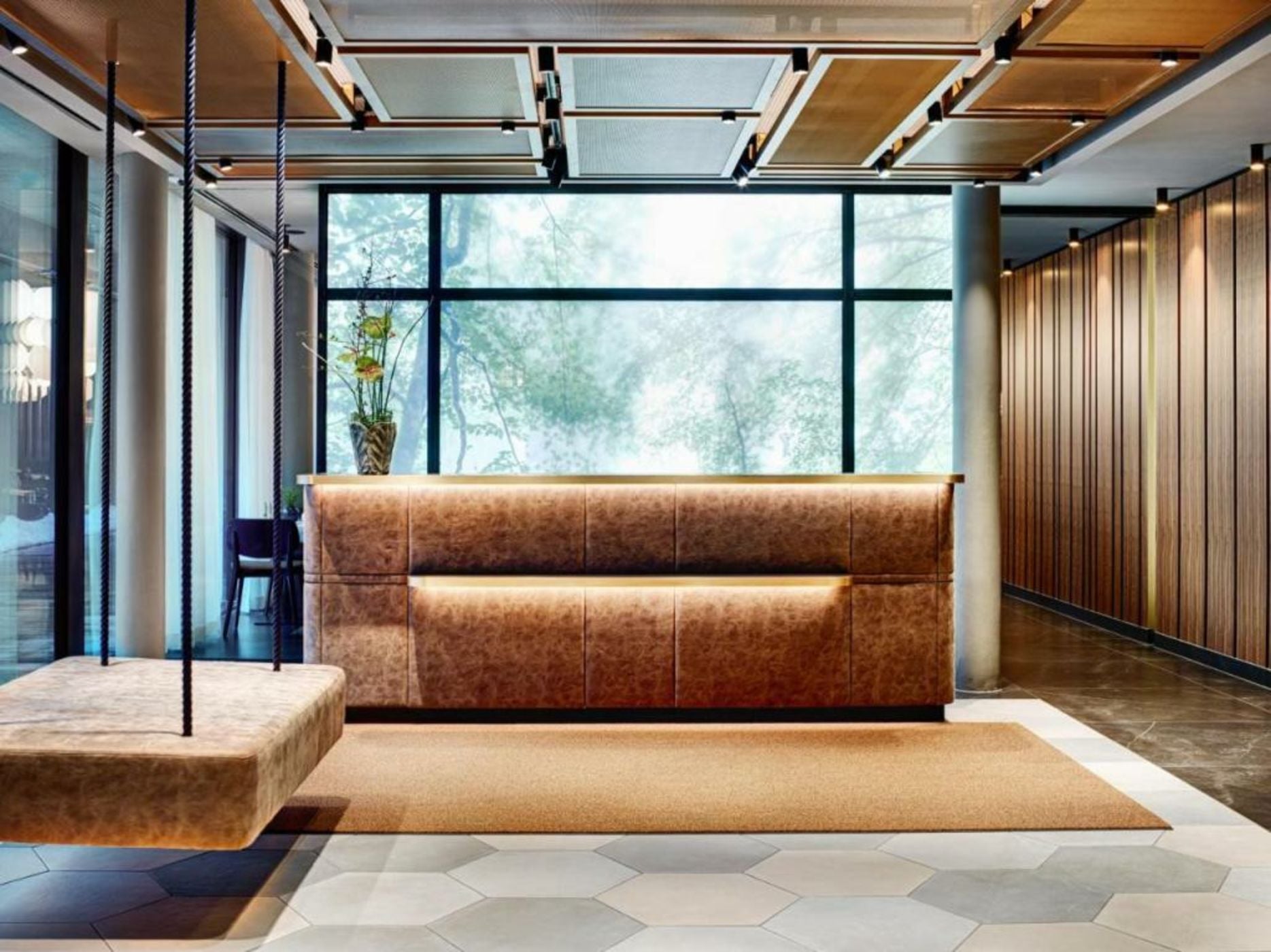 STAGE 12 Hotel by Penz