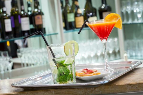 Logis Hostellerie des Clos et restaurant Bistrot des grands crus et Maison de la tour Chablis