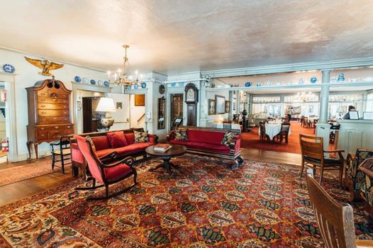 The Red Lion Inn