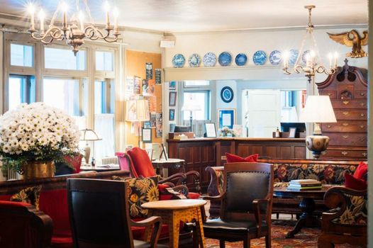 The Red Lion Inn