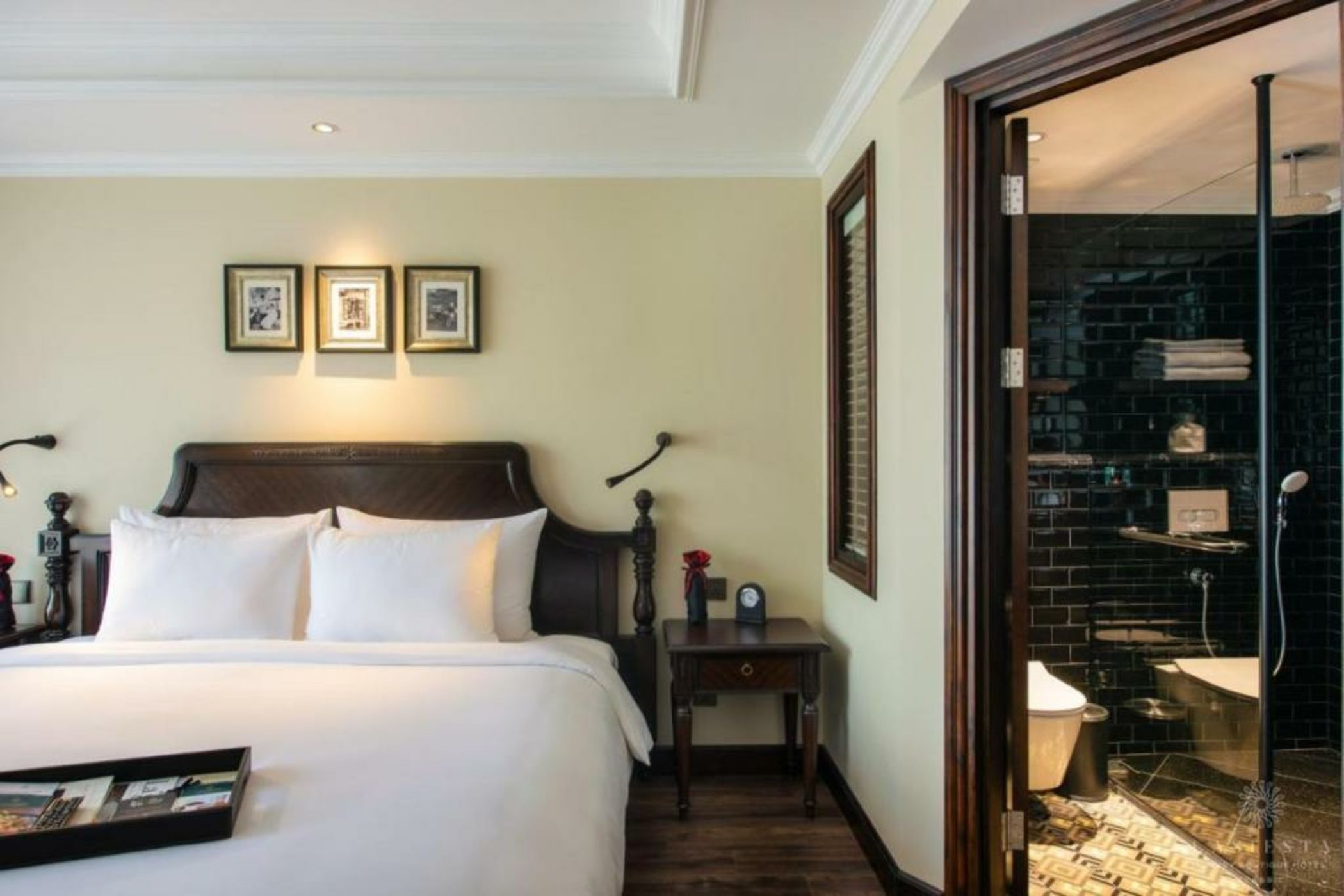 La Siesta Classic Ma May