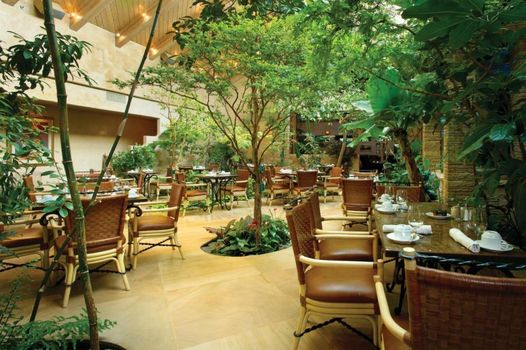 El Monte Sagrado Resort & Spa