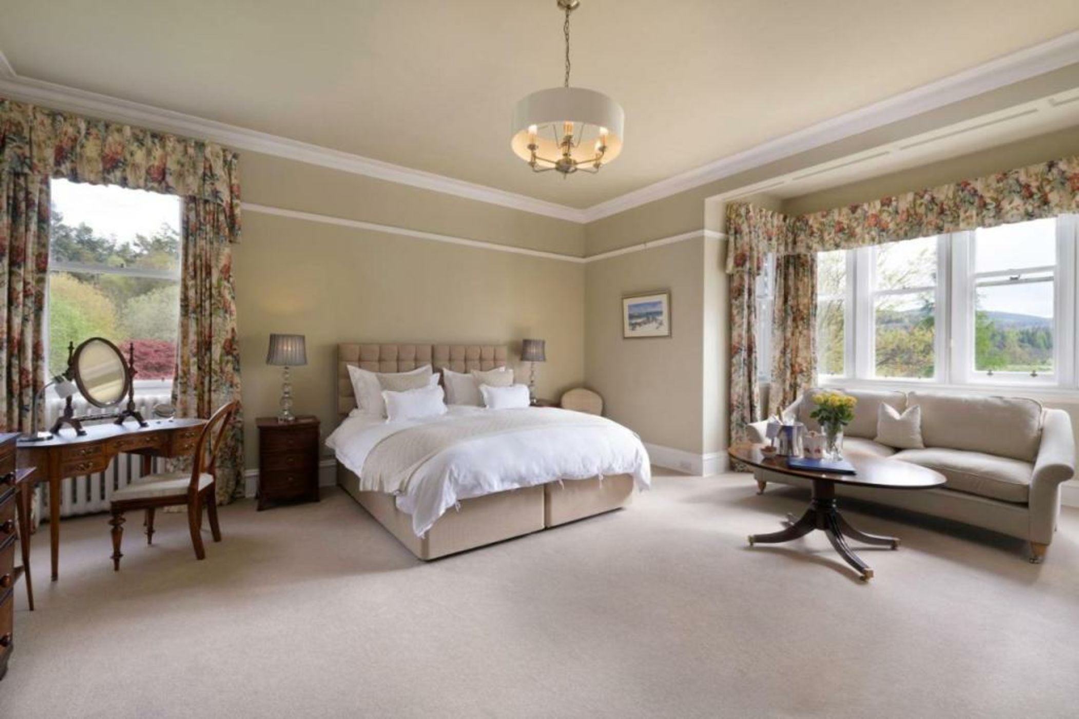 Lys-Na-Greyne Country House