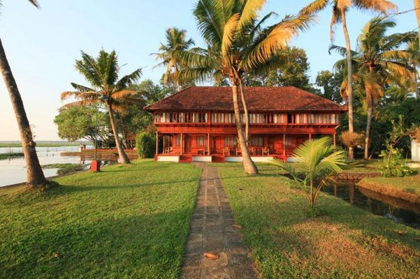 Coconut Lagoon Kumarakom - A CGH Earth Experience