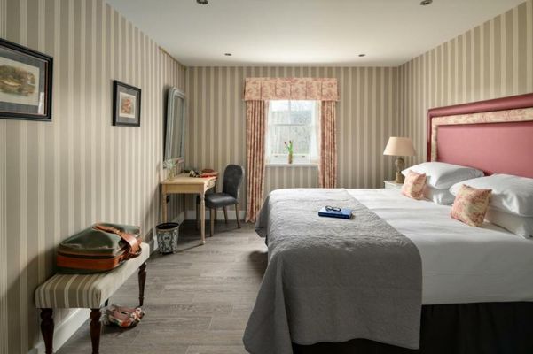 Meikleour Arms Hotel & Restaurant