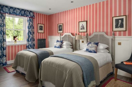 Meikleour Arms Hotel & Restaurant