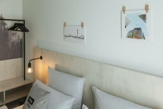 Holiday Inn - the niu Tab Dusseldorf Main Station by IHG