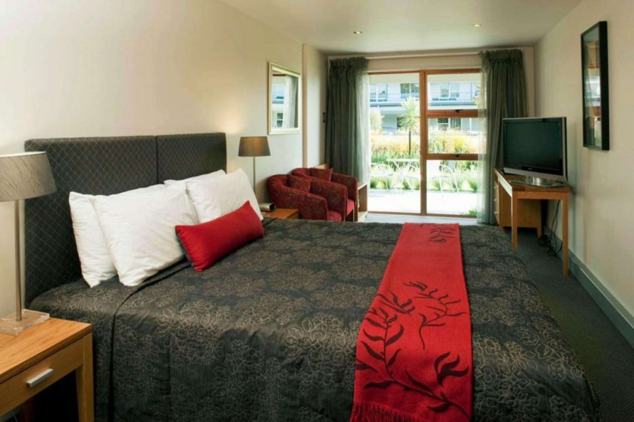 Wai Ora Lakeside Spa Resort