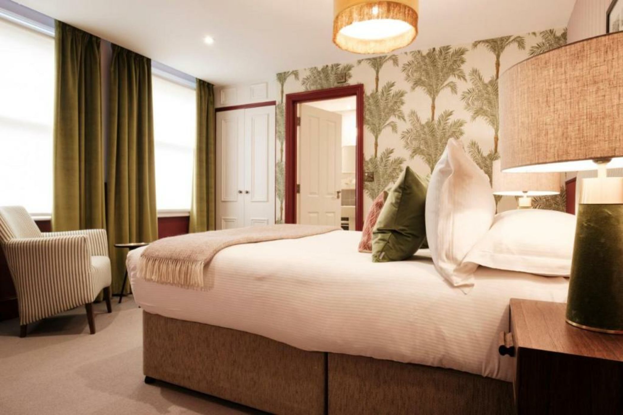 The White Star Tavern