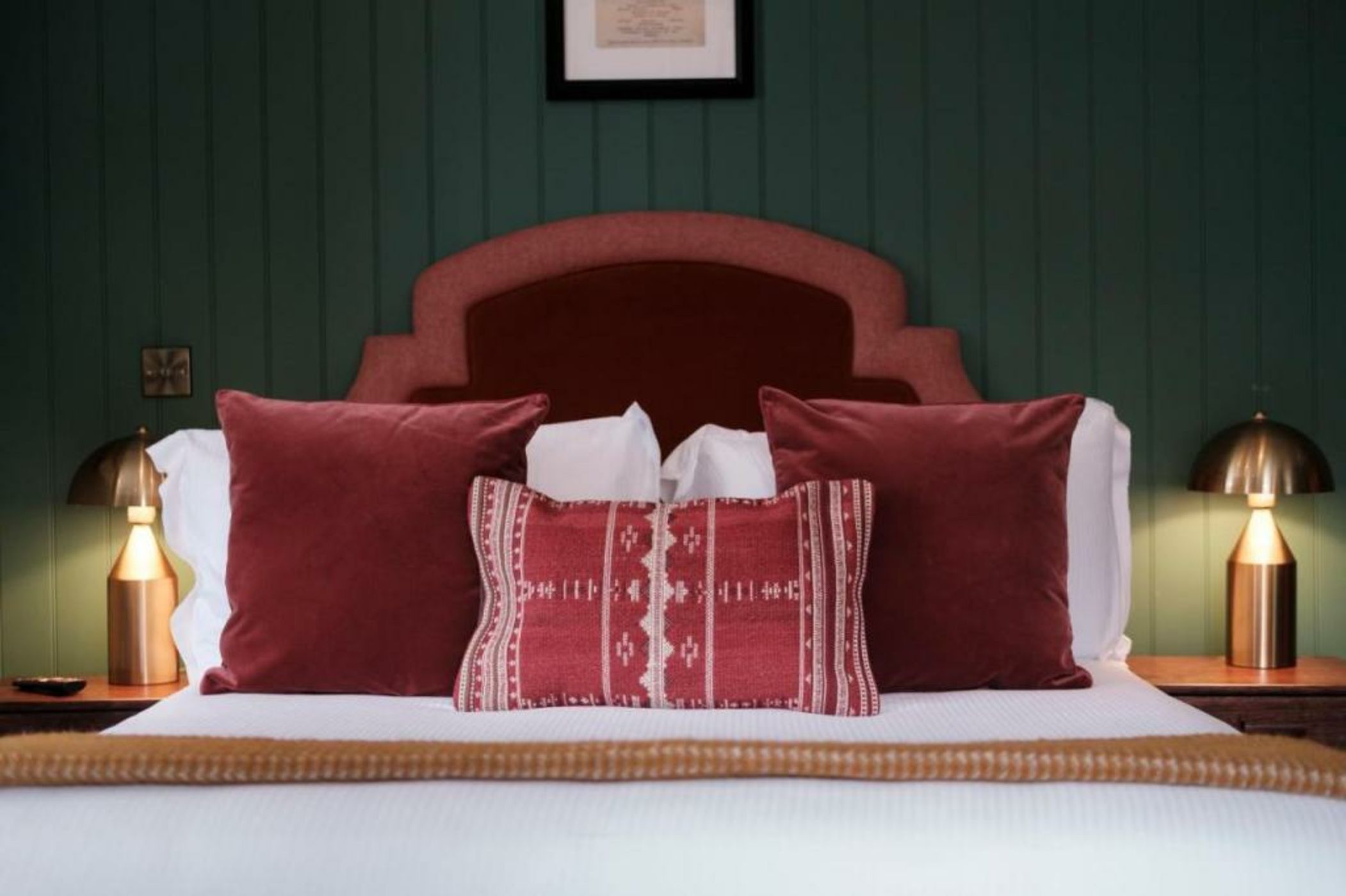 The White Star Tavern