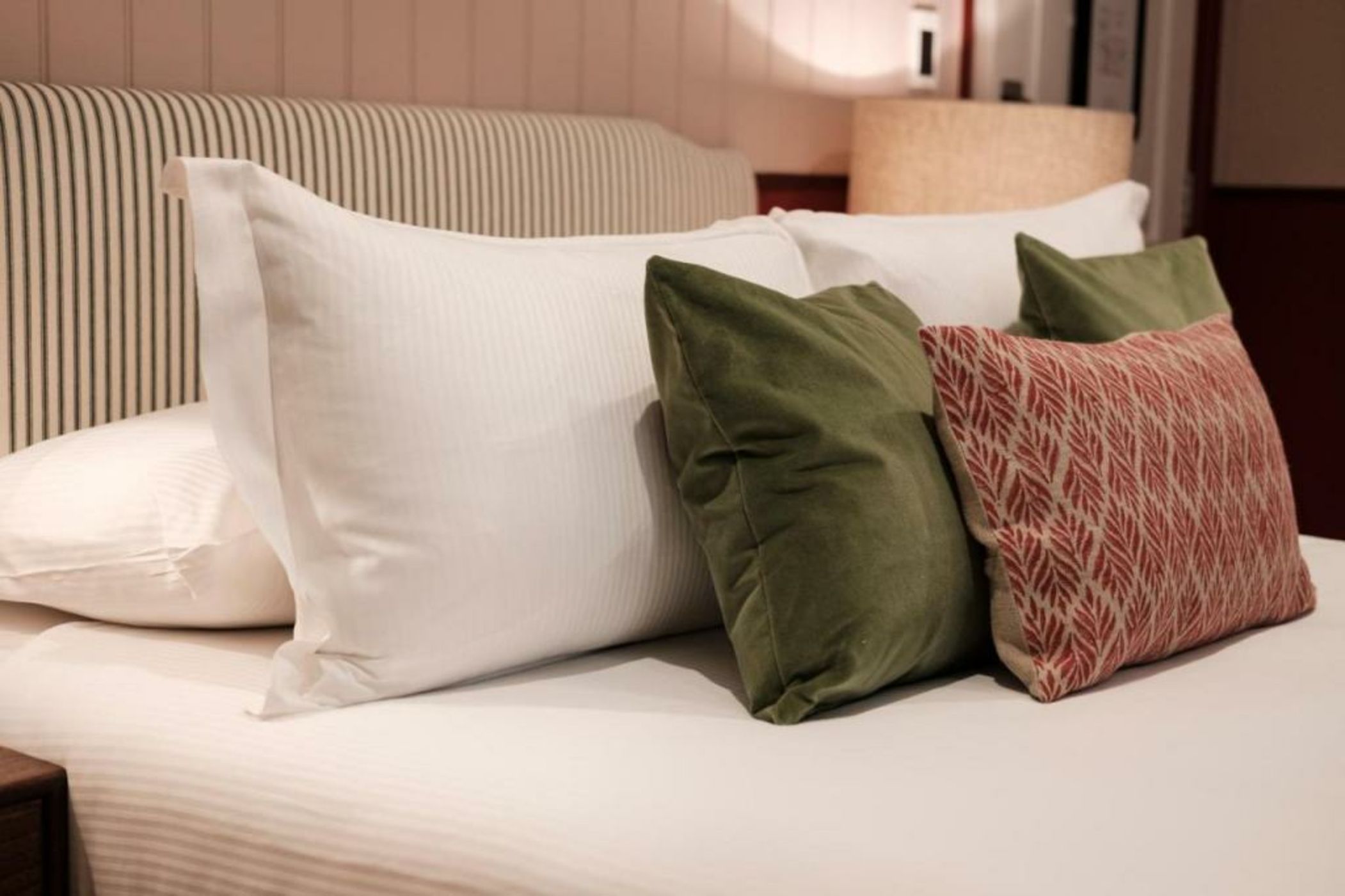 The White Star Tavern