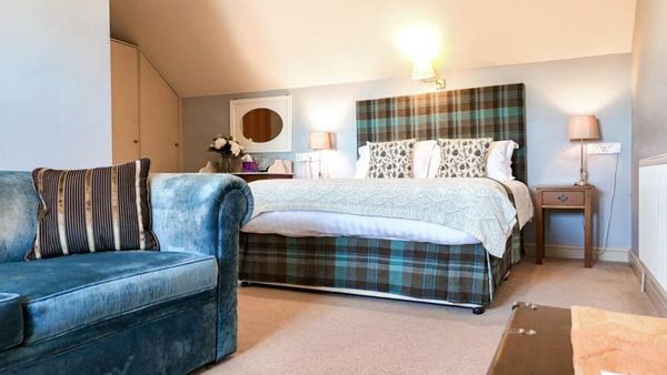 The Pheasant Public House & Hotel