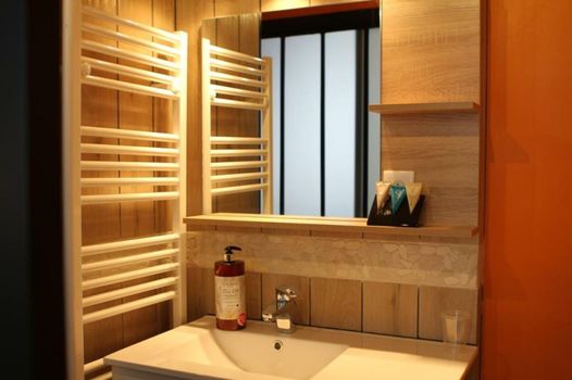 Une maison en ville, Hyper Centre ville, Spa