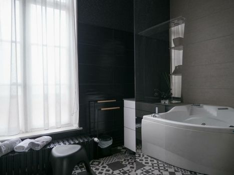 Une maison en ville Hypercentre - Spa