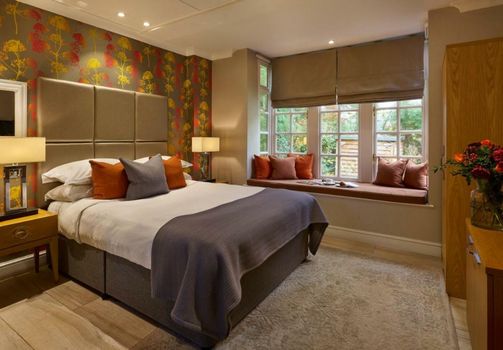 Langshott Manor - Luxury Hotel Gatwick